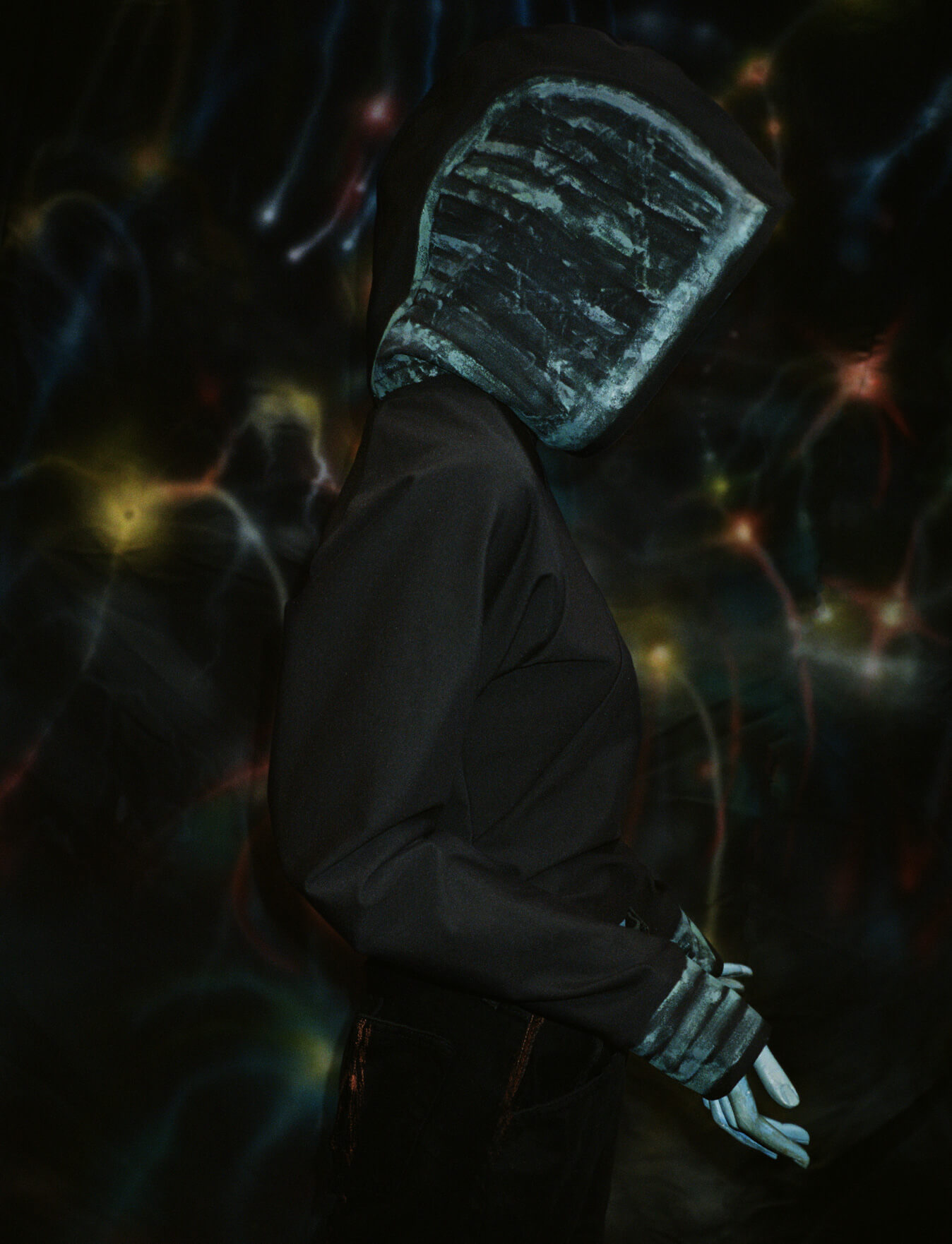 1water 2Embroidery 3Robinsparkes 4Blue person 5Magic 6Painted clothing 7painting 8art 9clock 10time 11 11:11