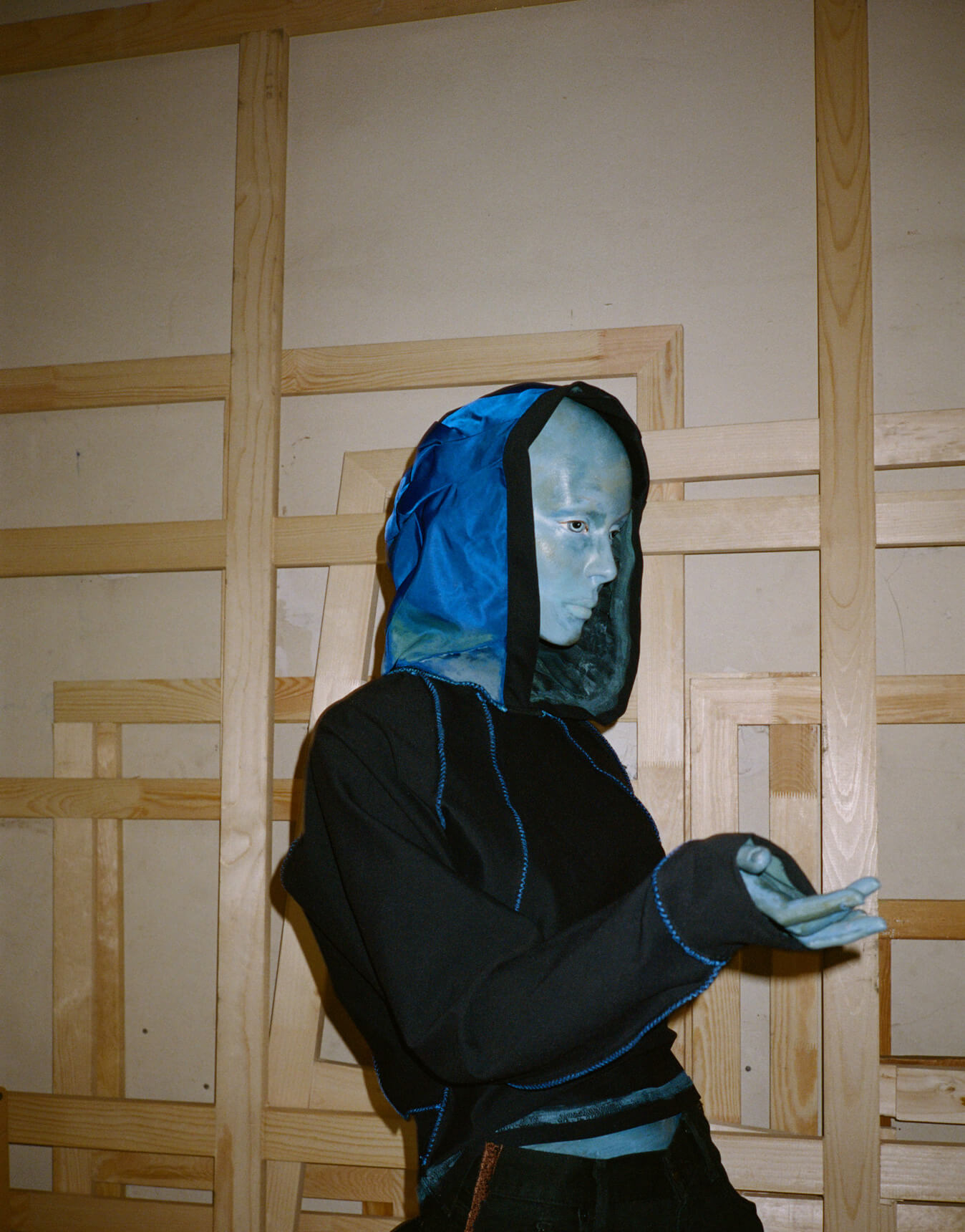 1water 2Embroidery 3Robinsparkes 4Blue person 5Magic 6Painted clothing 7painting 8art 9clock 10time 11 11:11