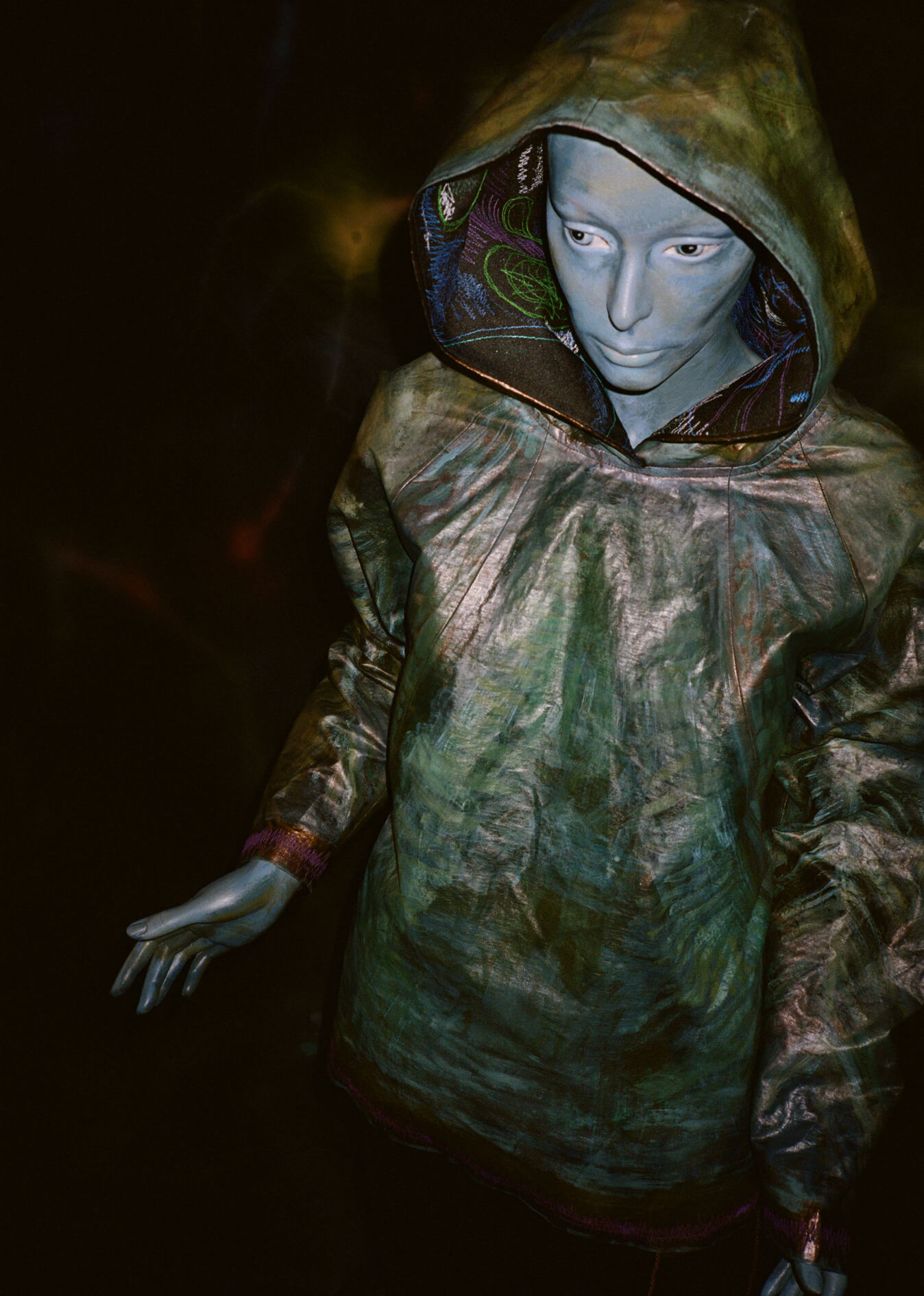 1green 2Embroidery 3Robinsparkes 4blue person 5Magic 6Painted clothing 7painting 8art 9clock 10time 11 11:11