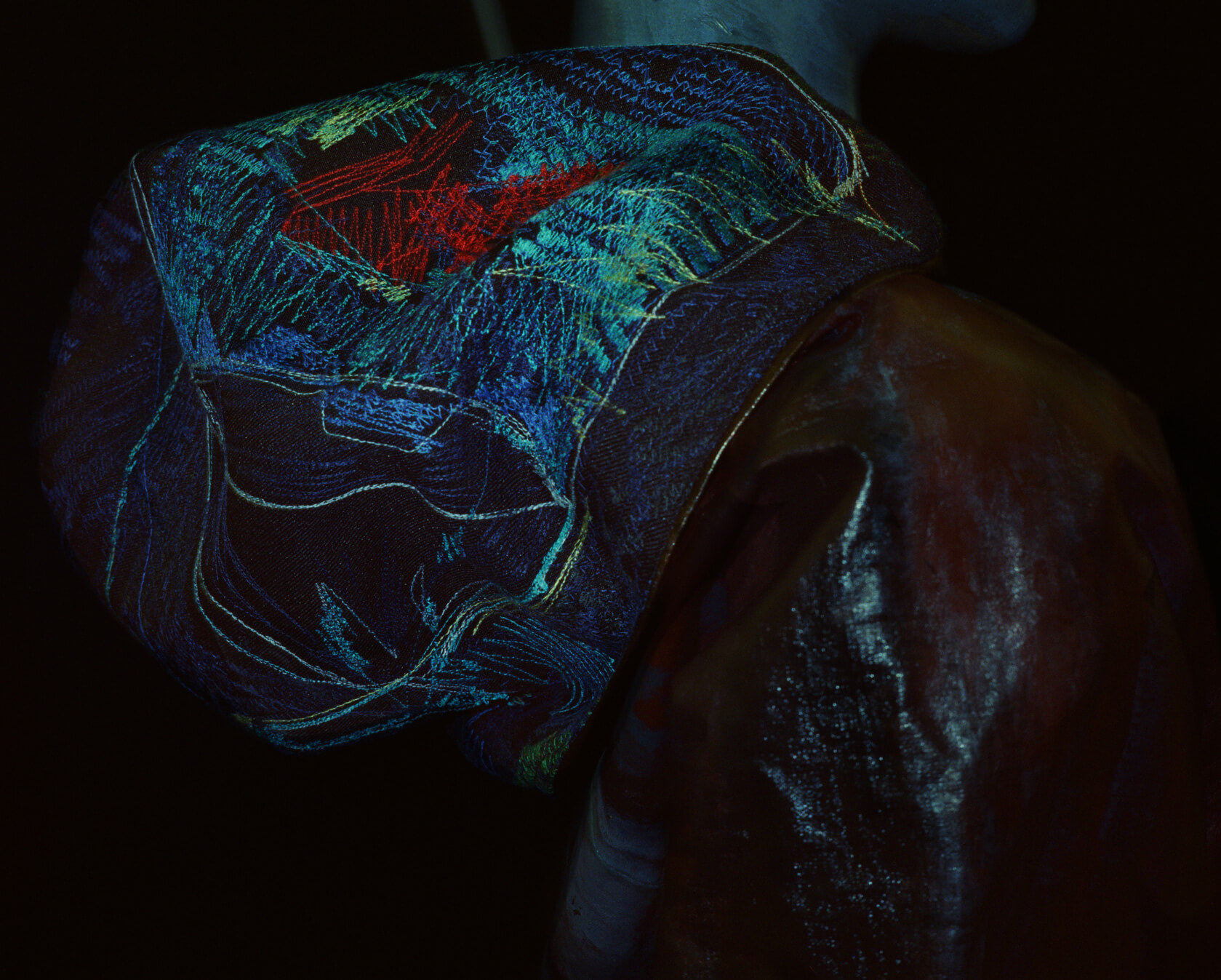 1goldfih 2Embroidery 3Robinsparkes 4blue person 5Magic 6Painted clothing 7painting 8art 9clock 10time 11 11:11