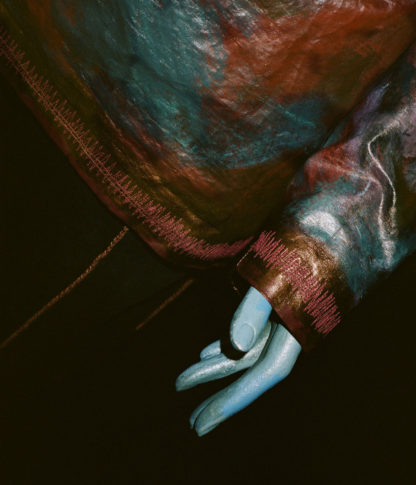 1goldfih 2Embroidery 3Robinsparkes 4blue person 5Magic 6Painted clothing 7painting 8art 9clock 10time 11 11:11