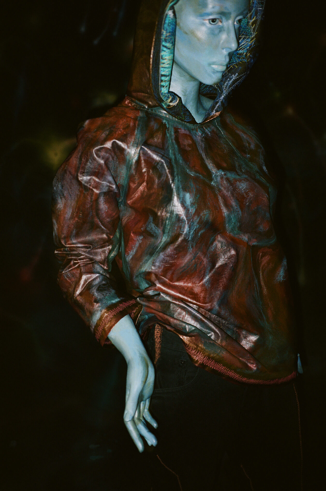 1goldfih 2Embroidery 3Robinsparkes 4blue person 5Magic 6Painted clothing 7painting 8art 9clock 10time 11 11:11