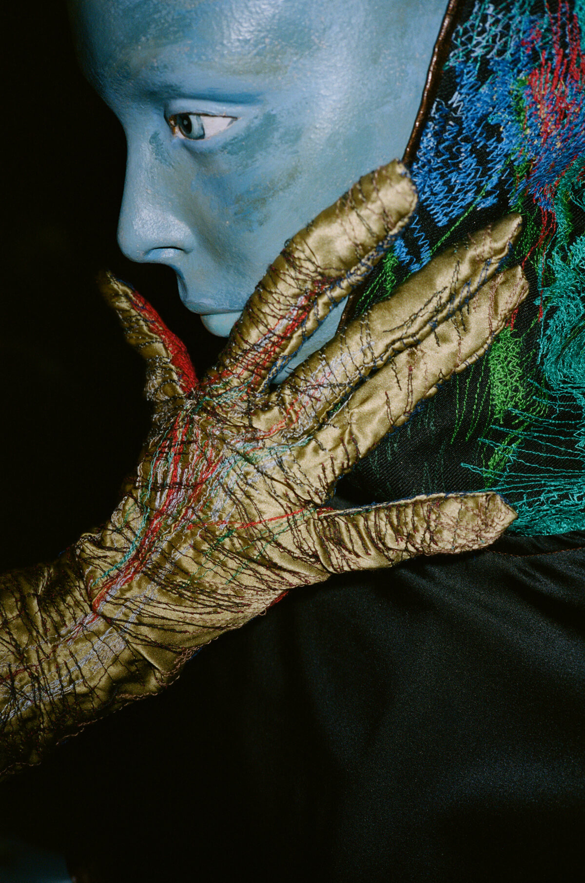 1gloves 2Embroidery 3Robinsparkes 4blue person 5Magic  6gold 7fingers 8art 9clock 10time 11 11:11