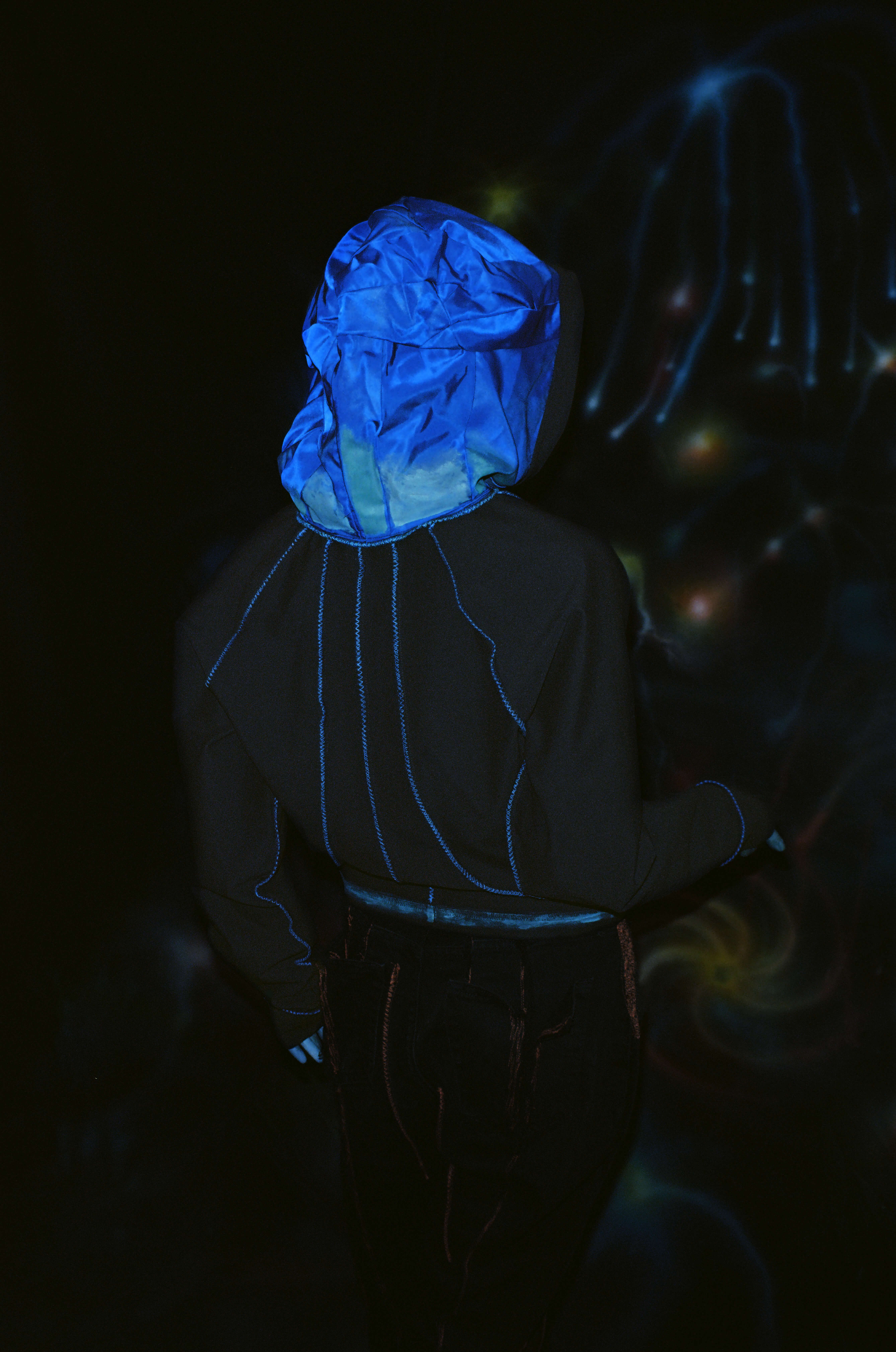 1water 2Embroidery 3Robinsparkes 4Blue person 5Magic 6Painted clothing 7painting 8art 9clock 10time 11 11:11